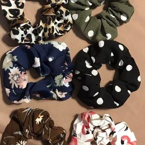 54 Scrunchies 💜